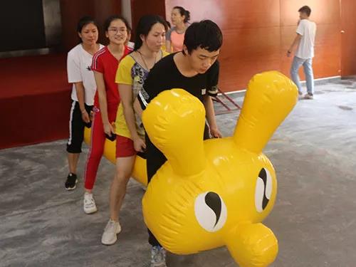 湖南華億生態(tài)農業(yè)發(fā)展有限責任公司,株洲農家樂,湖南戶外拓展,株洲哪里好玩,自助燒烤,露營,會議團體接待
